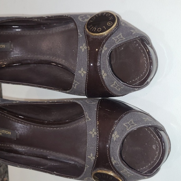 Louis Vuitton heels size 40 - Picture 6 of 12